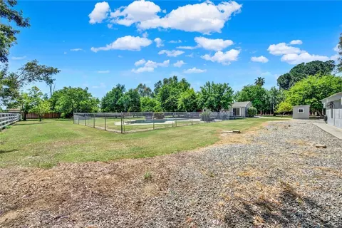 Exterior - 6204 County Rd 53, Willows, CA 95988 photo 17 of 23