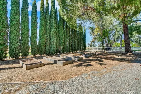 Exterior - 6204 County Rd 53, Willows, CA 95988 photo 20 of 23