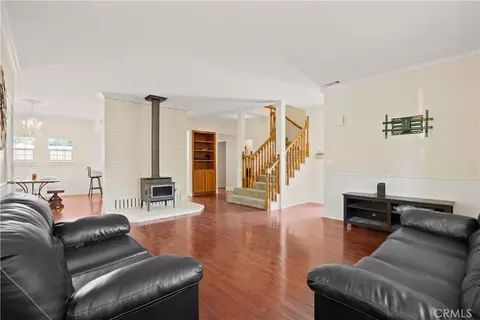 Living - 821 Victorian Park, Chico, CA 95926 photo 2 of 4