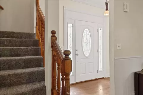 Entry Way - 821 Victorian Park, Chico, CA 95926 photo 2 of 8