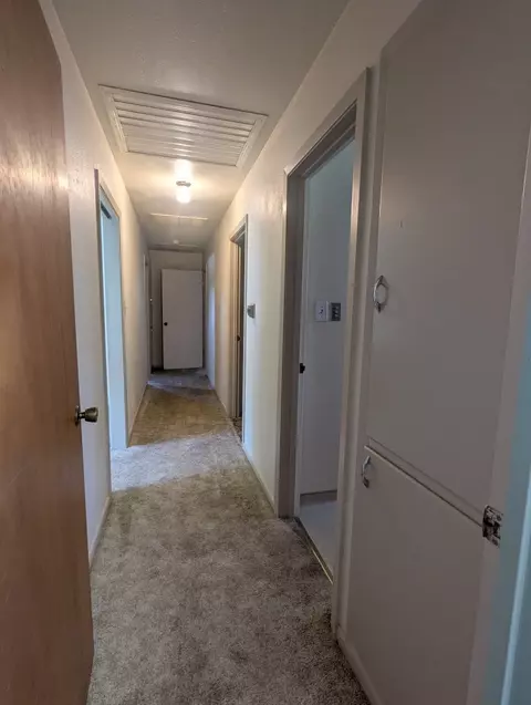 Entry Way - 245 S Sonoma, Willows, CA 95988 photo 1 of 2