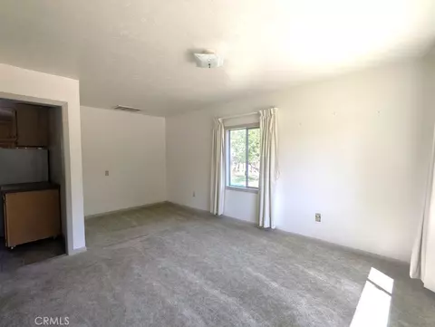 Living - 245 S Sonoma, Willows, CA 95988 photo 3 of 5