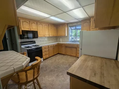 Kitchen - 245 S Sonoma, Willows, CA 95988 photo 2 of 3