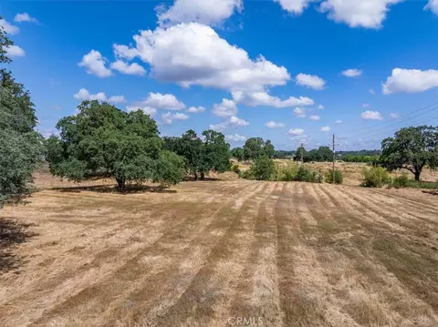 245 Walton Ave N, Red Bluff, CA 96080 photo 3