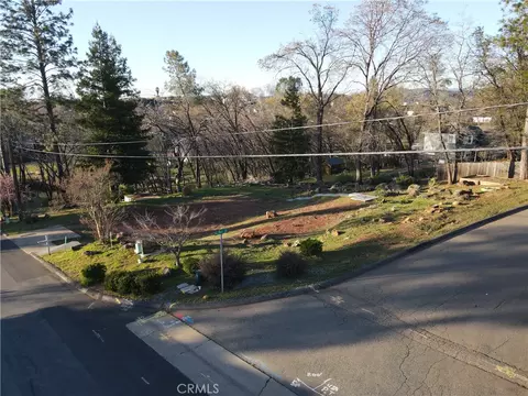 231 Pinewood Dr, Paradise, CA 95969