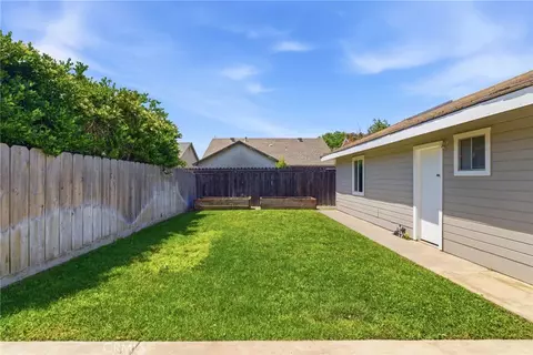 Exterior - 2565 Mariposa Ave, Chico, CA 95973 photo 2 of 6