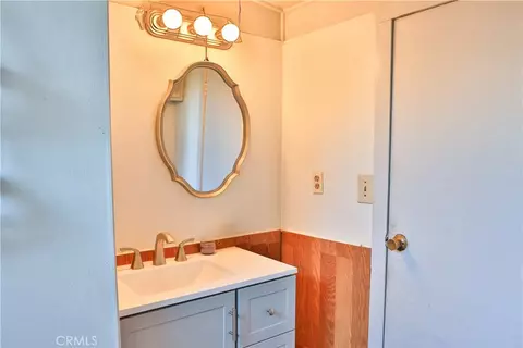 Bath - 10825 Paskenta Rd, Red Bluff, CA 96080 photo 1 of 1