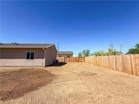 Exterior - 1519 9th Ave, Olivehurst, CA 95961 photo 6 of 7