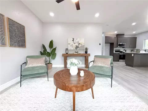 Living - 1519 9th Ave, Olivehurst, CA 95961 photo 2 of 4