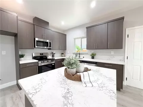 Kitchen - 1519 9th Ave, Olivehurst, CA 95961 photo 4 of 5