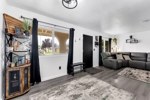 Entry Way - 2158 Donnovan, Corning, CA 96021 photo 1 of 4