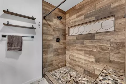 Bath - 2158 Donnovan, Corning, CA 96021 photo 2 of 3