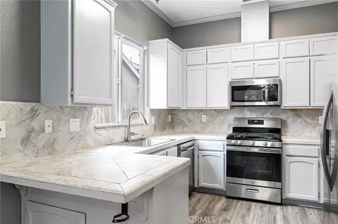 Kitchen - 2061 Rochester, Chico, CA 95928 photo 2 of 3