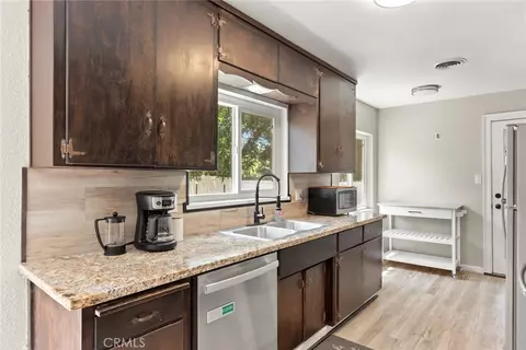 Kitchen - 997 E 16th, Chico, CA 95928 photo 1 of 5