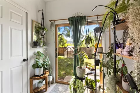 Entry Way - 997 E 16th, Chico, CA 95928 photo 2 of 4