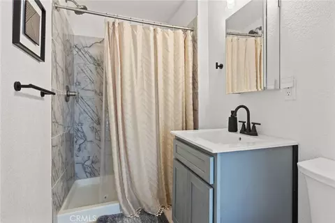 Bath - 997 E 16th, Chico, CA 95928 photo 5 of 5