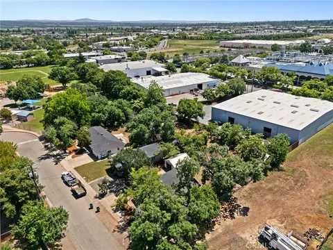View/Area - 997 E 16th, Chico, CA 95928 photo 1 of 4
