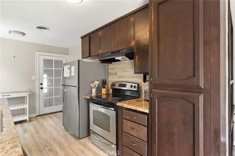 Kitchen - 997 E 16th, Chico, CA 95928 photo 2 of 6