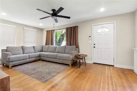 Living - 997 E 16th, Chico, CA 95928 photo 6 of 6