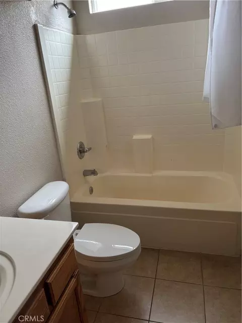 Bath - 1169 Viceroy, Chico, CA 95973 photo 1 of 3