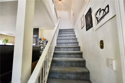 Entry Way - 602 Lane St, Yreka, CA 96097 photo 4 of 8