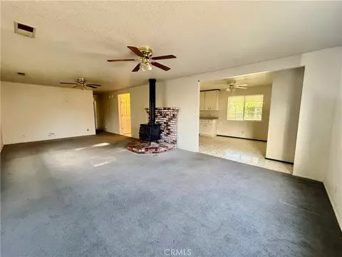 Living - 557 5th, Willows, CA 95988 photo 2 of 6