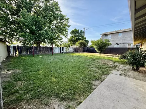 Exterior - 557 5th, Willows, CA 95988 photo 2 of 4