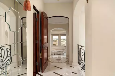 Entry Way - 876 Whispering Winds, Chico, CA 95928 photo 12 of 14