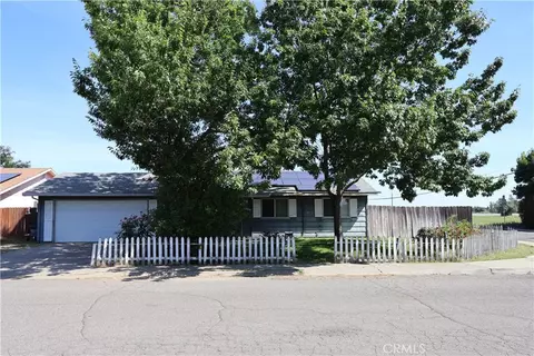 2008 North St, Corning, CA 96021