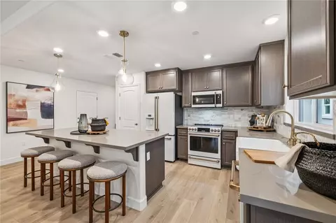 Kitchen - 2606 Wesley Way, Chico, CA 95973 photo 6 of 10