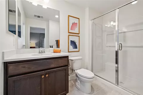 Bath - 2606 Wesley Way, Chico, CA 95973 photo 5 of 6