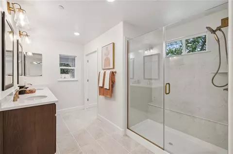 Bath - 2606 Wesley Way, Chico, CA 95973 photo 1 of 6