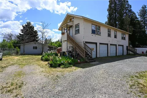 Exterior - 709 Lane St, Yreka, CA 96097 photo 7 of 11
