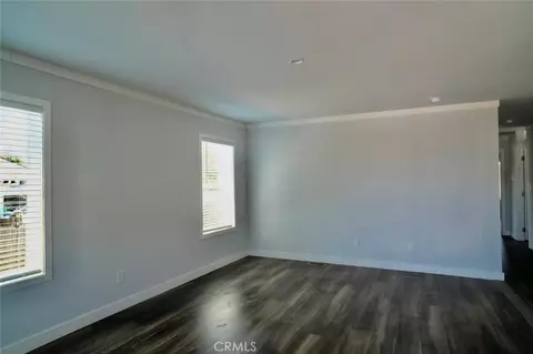 Living - 643 5th St, Willows, CA 95988 photo 2 of 5