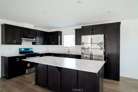 Kitchen - 643 5th St, Willows, CA 95988 photo 1 of 2