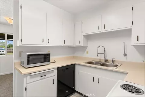 Kitchen - 1514 Marguerite, Corning, CA 96021 photo 3 of 4
