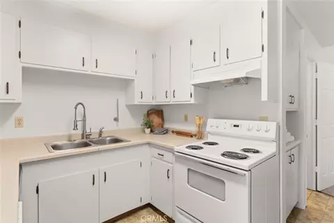 Kitchen - 1514 Marguerite, Corning, CA 96021 photo 1 of 4