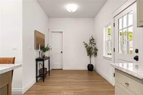Entry Way - 934 Esplanade, Chico, CA 95926 photo 3 of 6