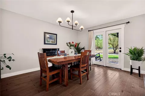 Dining - 9488 Cummings, Durham, CA 95938 photo 2 of 3