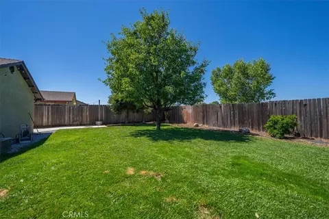 Exterior - 1950 Gentry Way, Red Bluff, CA 96080 photo 12 of 24