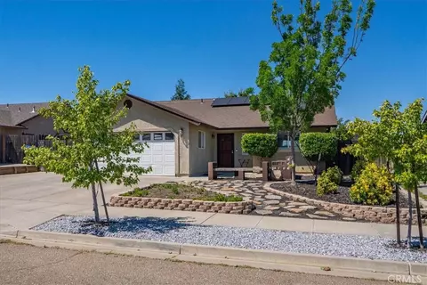 Exterior - 1950 Gentry Way, Red Bluff, CA 96080 photo 3 of 24