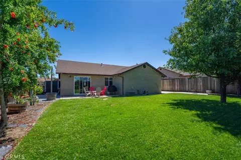 Exterior - 1950 Gentry Way, Red Bluff, CA 96080 photo 11 of 24