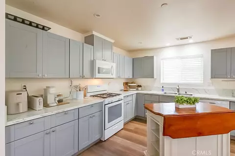 Kitchen - 1483 E Dottie, Paradise, CA 95969 photo 2 of 3