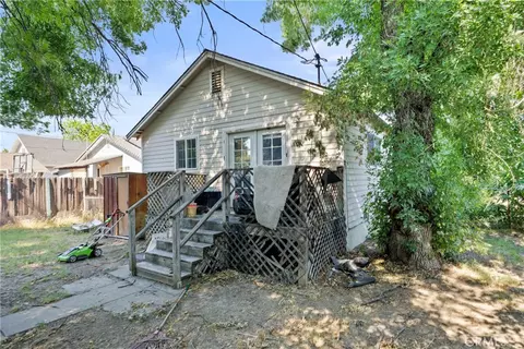 Exterior - 1220 5th Ave, Corning, CA 96021 photo 4 of 4