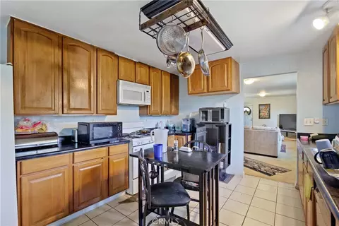 1220 5th Ave, Corning, CA 96021 photo 5