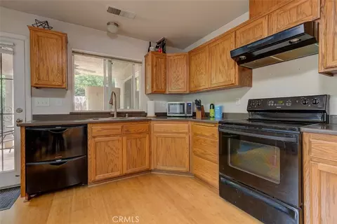 Kitchen - 2604 Ceanothus Ave, Chico, CA 95973 photo 4 of 7