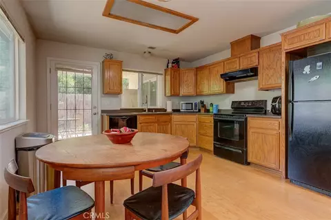 Kitchen - 2604 Ceanothus Ave, Chico, CA 95973 photo 3 of 7