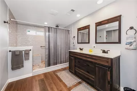 Bath - 28 E Mill St, Orland, CA 95963 photo 1 of 4