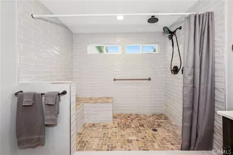 Bath - 28 E Mill St, Orland, CA 95963 photo 3 of 4