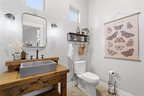 Bath - 3016 Grape Way, Chico, CA 95973 photo 7 of 7